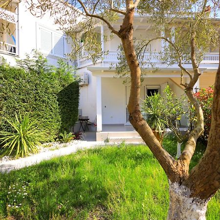 Grandstay Villa Perla Resort Durres Exterior photo