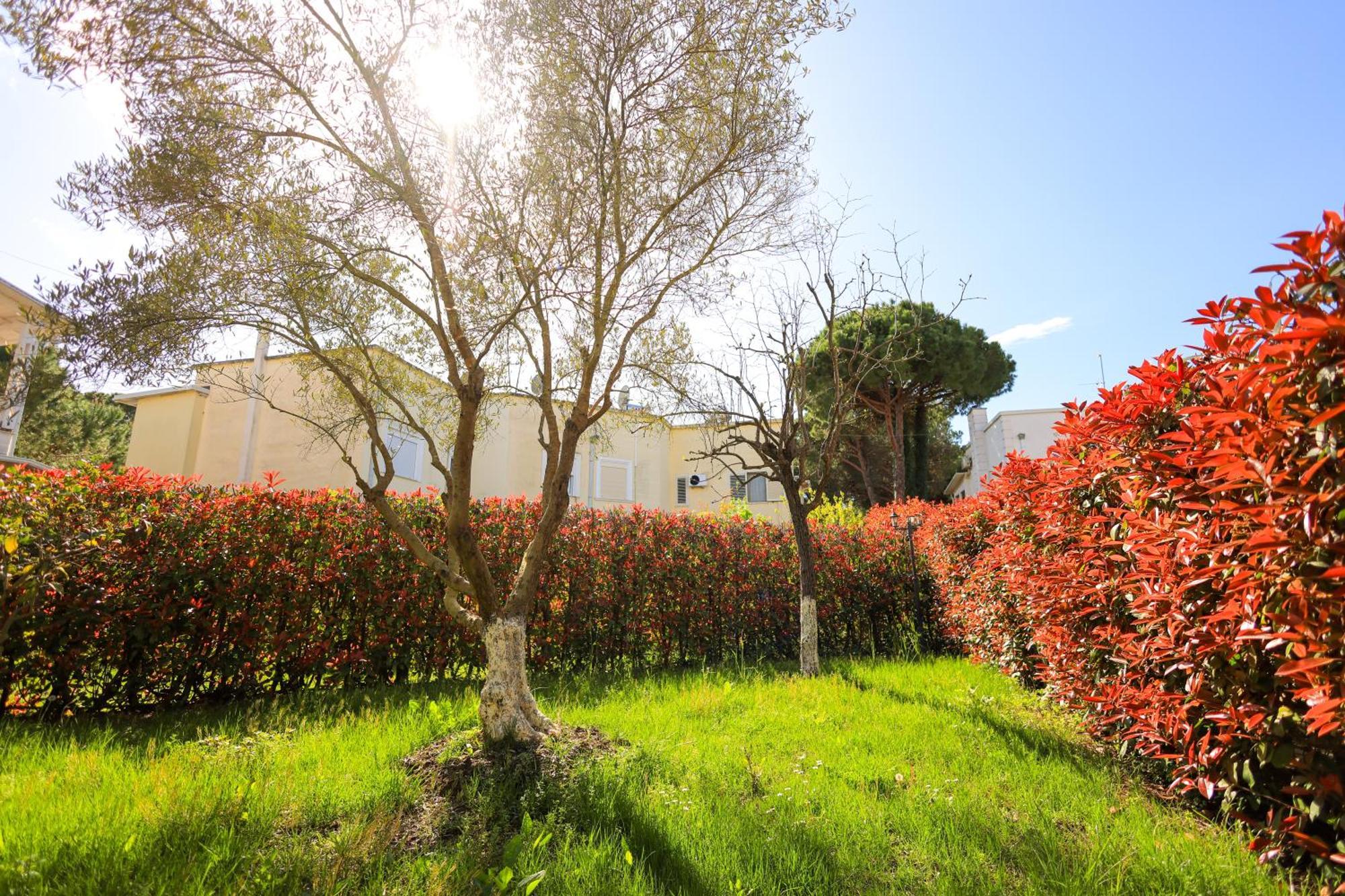 Grandstay Villa Perla Resort Durres Exterior photo
